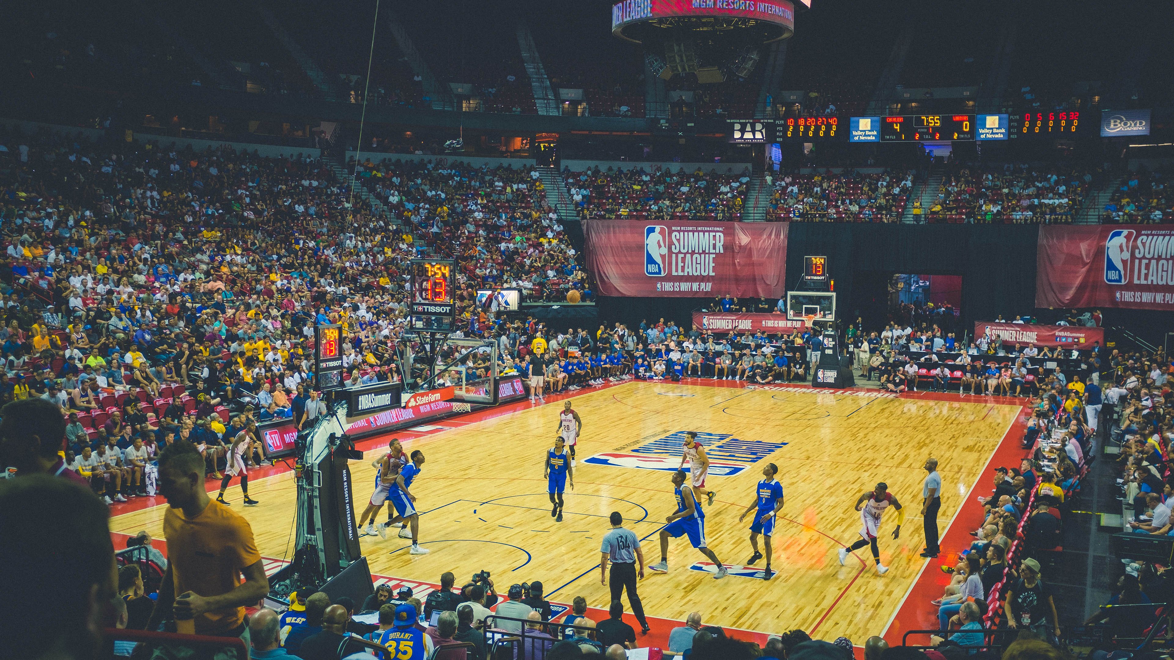 新秀表现震惊联盟，天赋横扫全场，新秀第一阵容