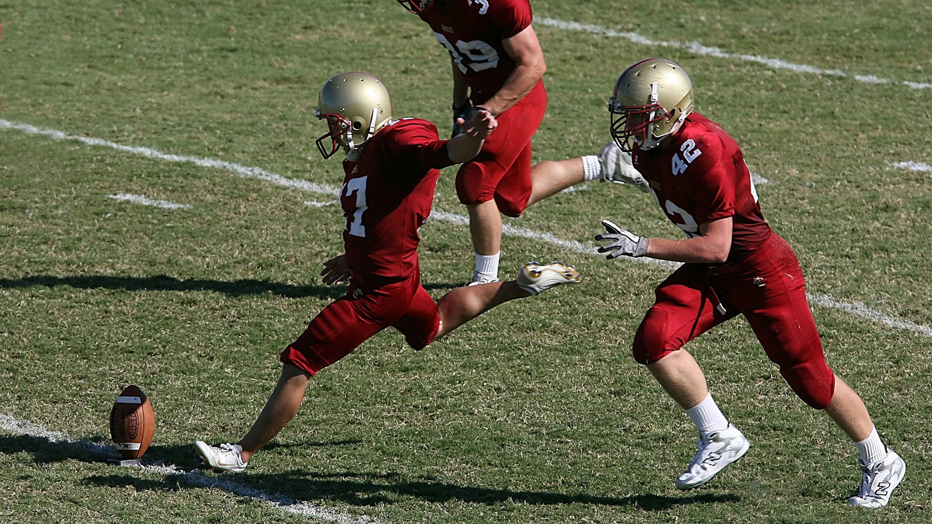 本土教练崭露头角,带领球队新风貌,本土教练当自强