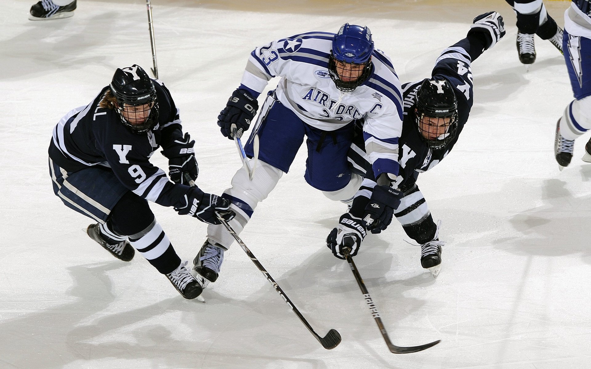 西甲“单兵作战”风采尽显,精彩扑救令人鼓舞,西甲单赛季丢球最少记录