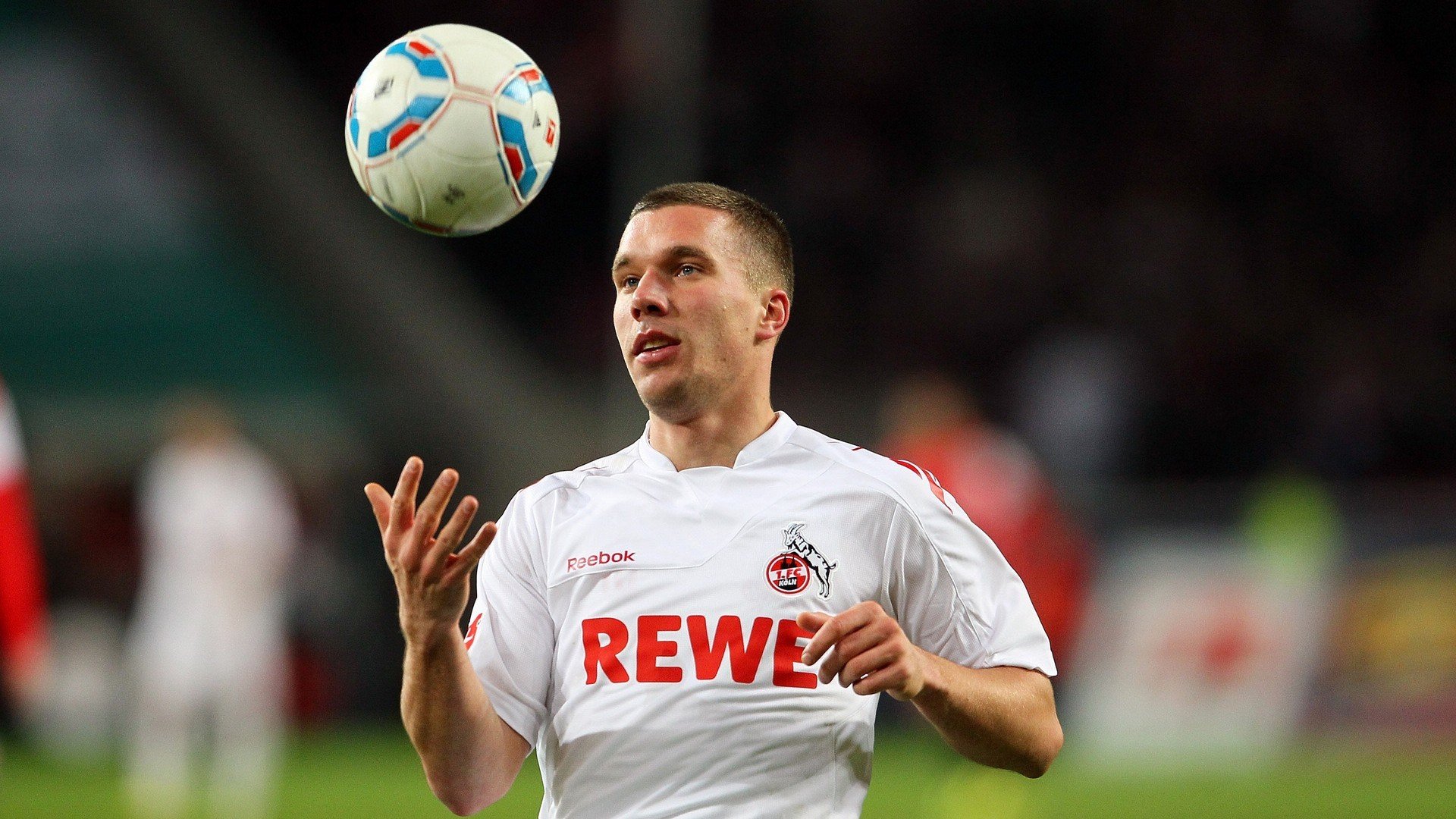 青少年“体育+科技”创新赛在广州盛大启动，推动青训升级，青少年科技创新大赛集体项目